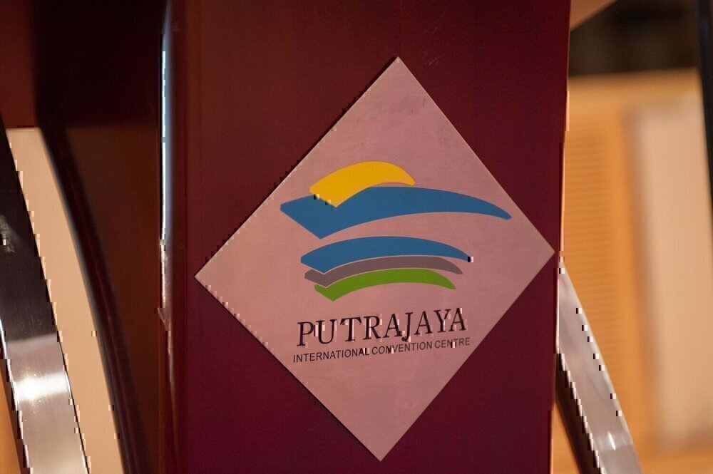 37131082 488735394908340 2451772563274072064 n